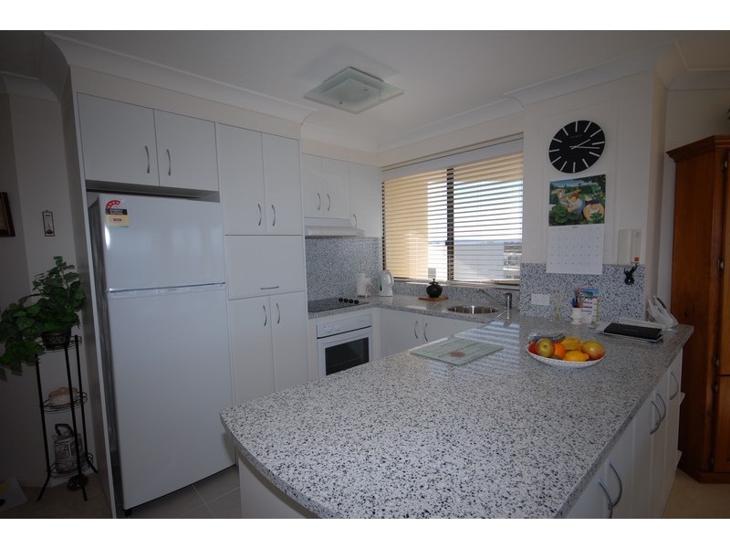8 “Mahana” 164 The Esplanade, Burleigh Heads QLD 4220