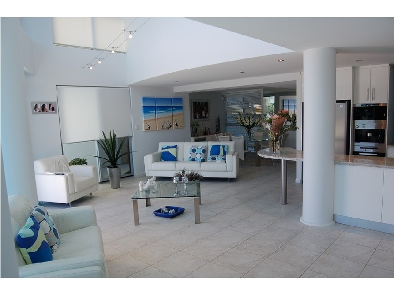 1 “Marista” 78 The Esplanade, Burleigh Heads QLD 4220