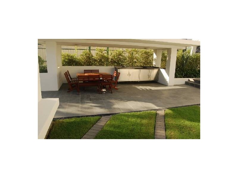 1 “Marista” 78 The Esplanade, Burleigh Heads QLD 4220