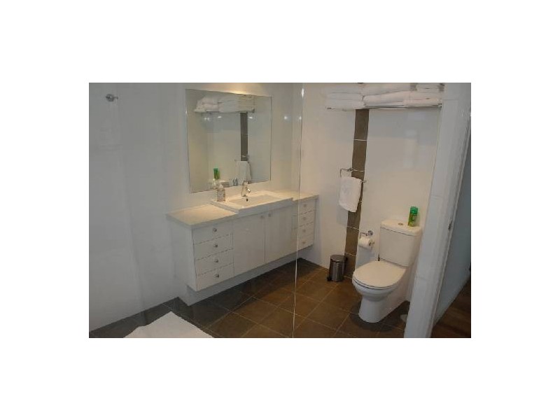 6 ‘Marista’ 78 The Esplanade, Burleigh Heads QLD 4220