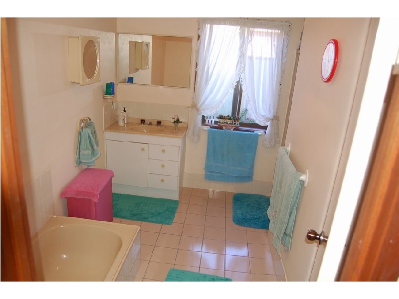 106 Mattocks Rd, Varsity Lakes QLD 4227