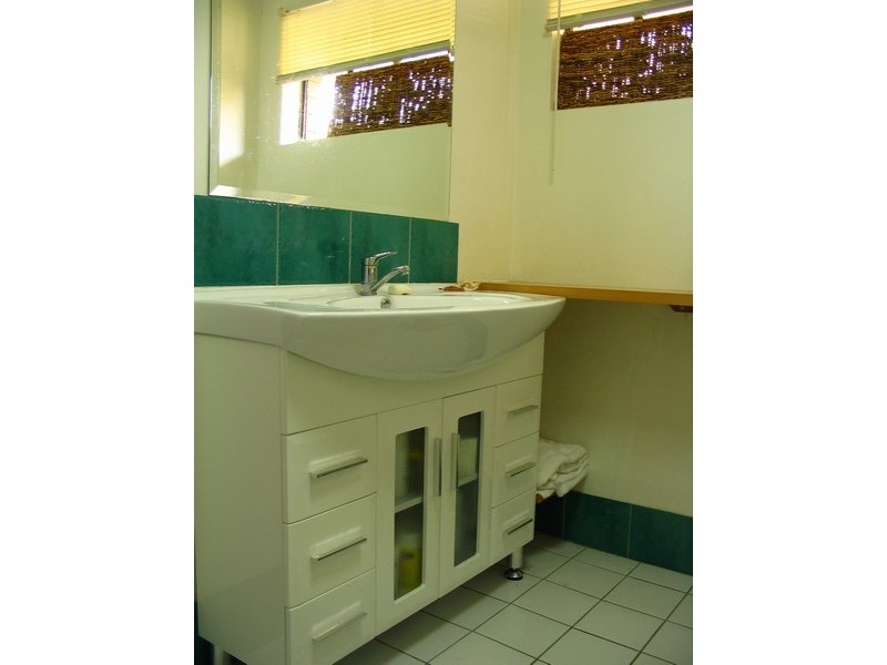 10 “Michelle Lodge” 1923 Gold Coast Highway, Burleigh Heads QLD 4220