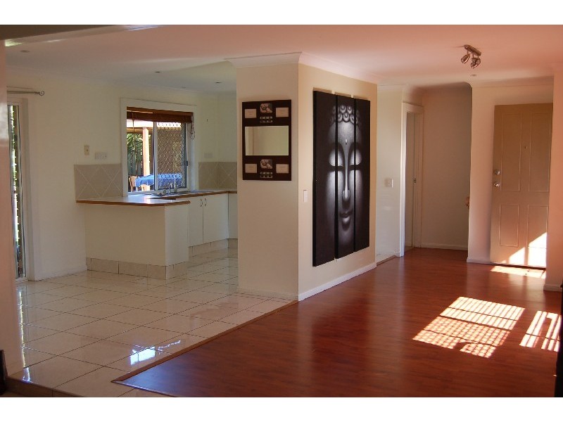 41 Montezuma Drive, Burleigh Waters QLD 4220