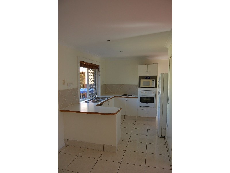 41 Montezuma Drive, Burleigh Waters QLD 4220