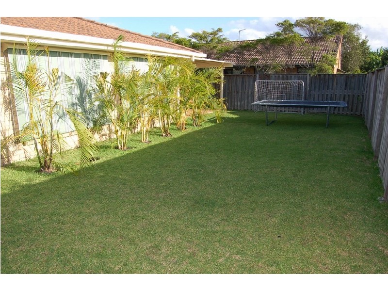 4 Nozomi Street, Burleigh Waters QLD 4220