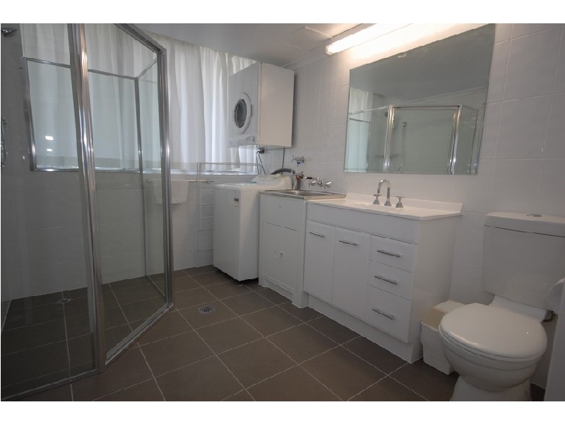 18  “Pacific Regis” 30 The Esplanade, Burleigh Heads QLD 4220