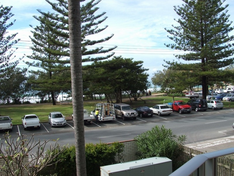 3 “Pacific Regis” 32 The Esplanade, Burleigh Heads QLD 4220