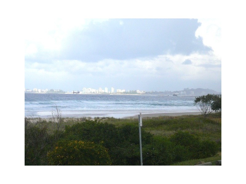 2 “Pacific Sands” 1479 Gold Coast Highway, Palm Beach QLD 4221