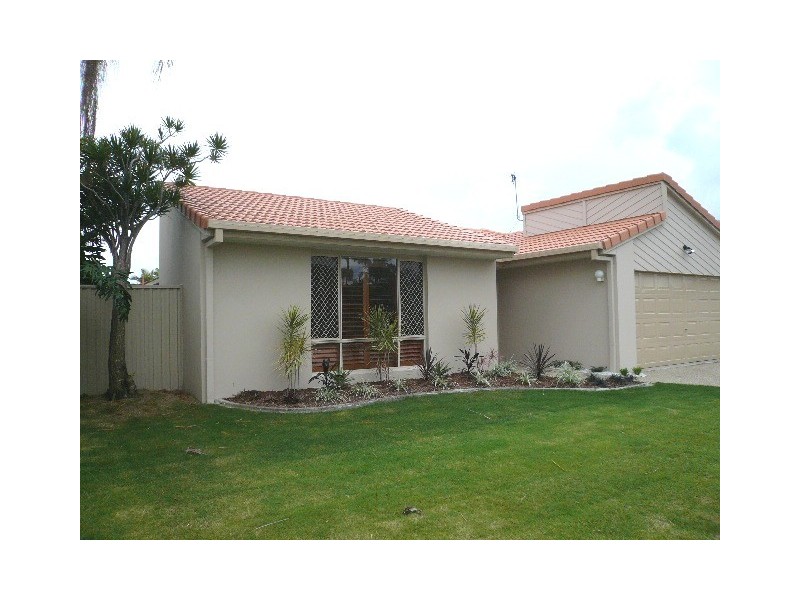 9 Pintail Crescent, Burleigh Waters QLD 4220