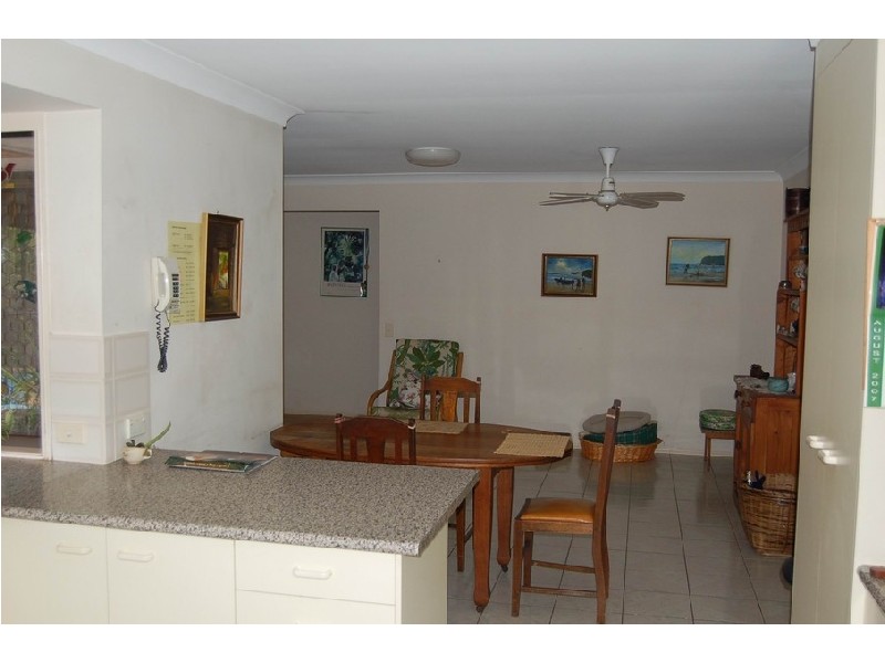 8 Ridgewood Court, Burleigh Waters QLD 4220