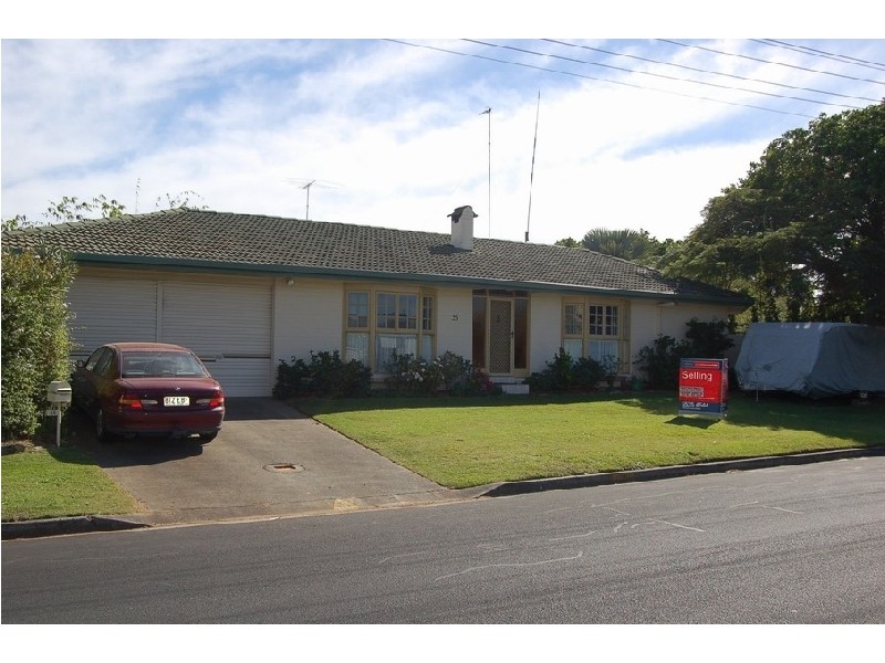 35 Sandpiper Drive, Burleigh Waters QLD 4220