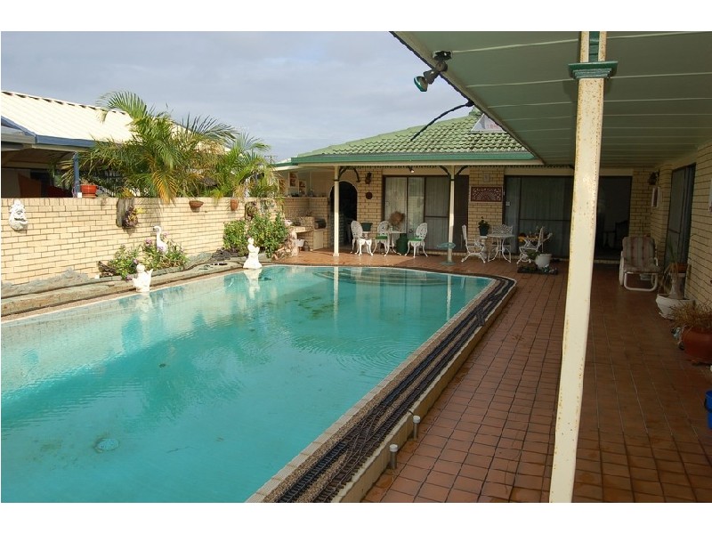 36  Sandpiper Drive, Burleigh Waters QLD 4220