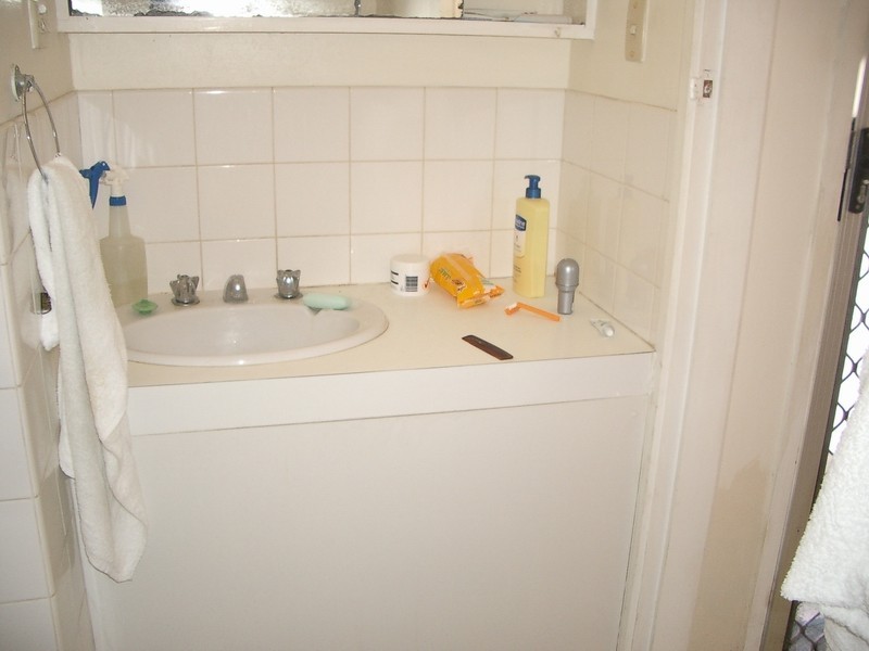 20 “Silver Lining” 286 The Esplanade , Miami QLD 4220