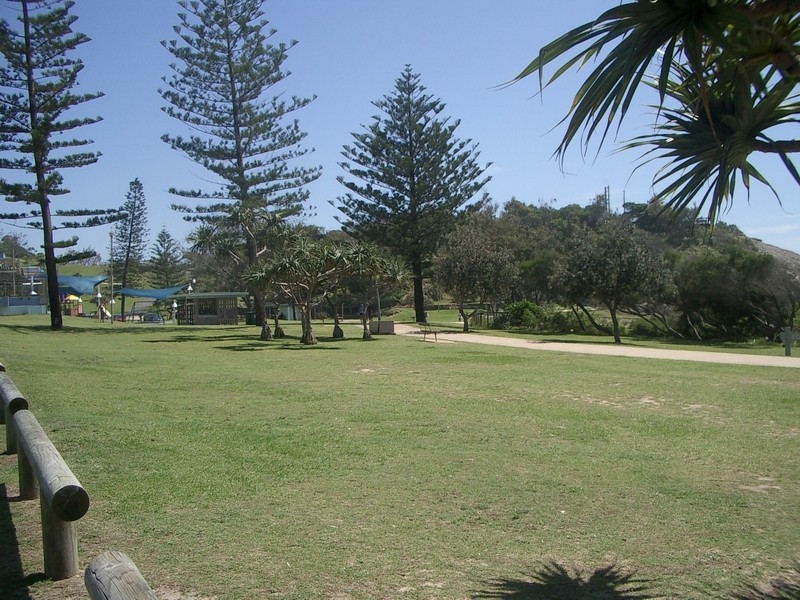 20 “Silver Lining” 286 The Esplanade , Miami QLD 4220