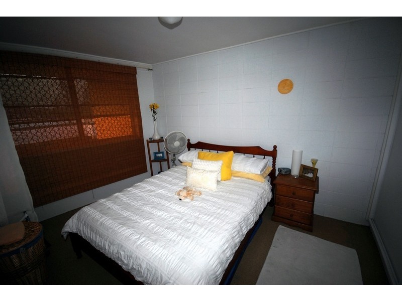 37 “Silverlining” 286 The Esplanade, Burleigh Heads QLD 4220