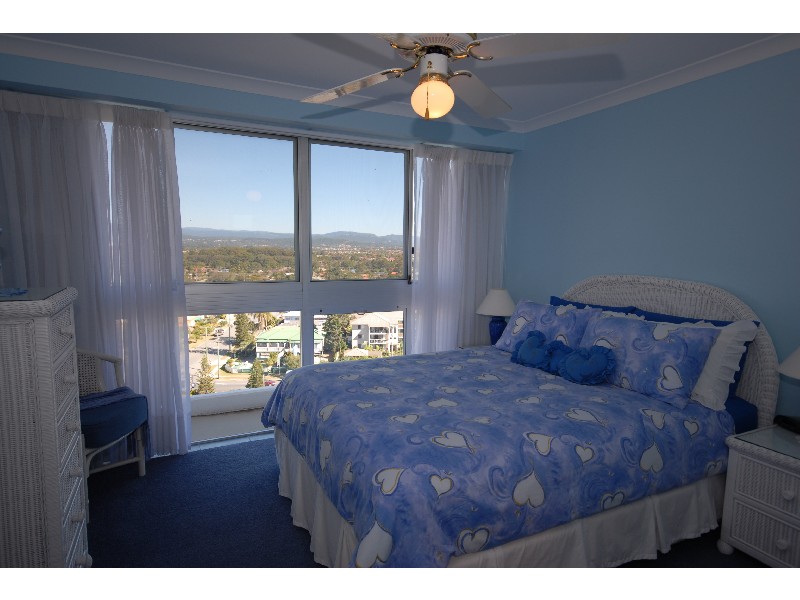 44 “Solnamara” 202 The Esplanade, Burleigh Heads QLD 4220