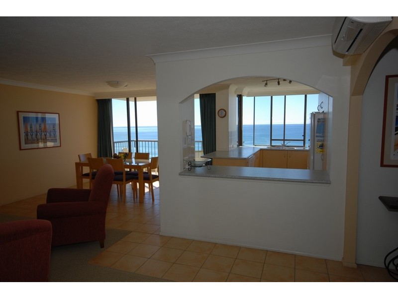 57 “Southern Cross” 114 The Esplanade, Burleigh Heads QLD 4220