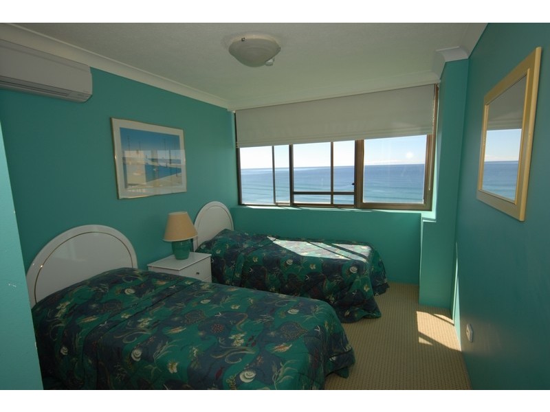 57 “Southern Cross” 114 The Esplanade, Burleigh Heads QLD 4220