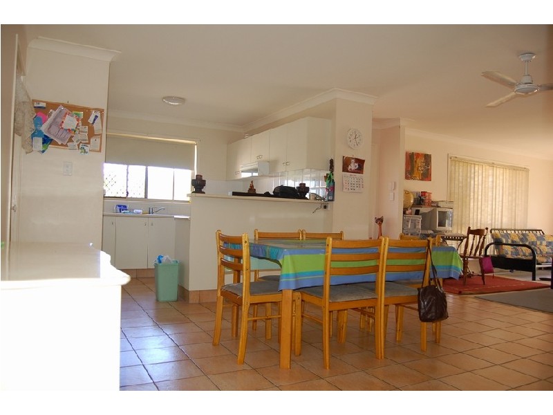 5 Sparrow Court, Burleigh Waters QLD 4220