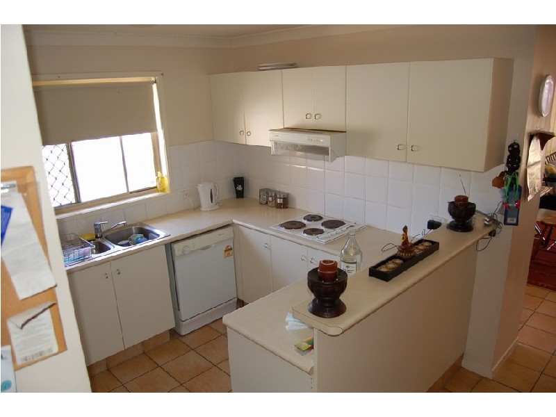 5 Sparrow Court, Burleigh Waters QLD 4220