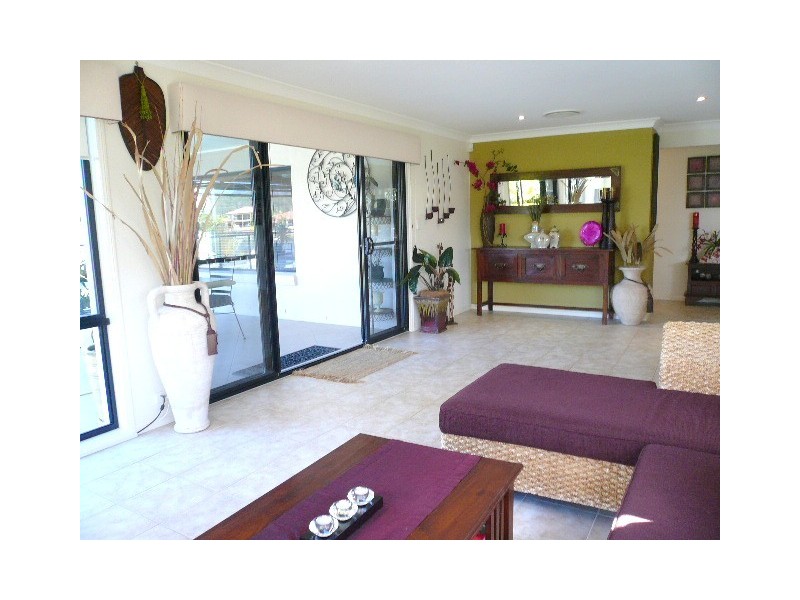 3 St Helens Court, Burleigh Waters QLD 4220