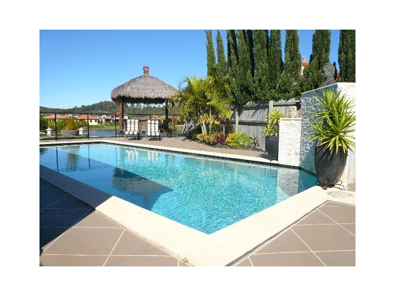 3 St Helens Court, Burleigh Waters QLD 4220