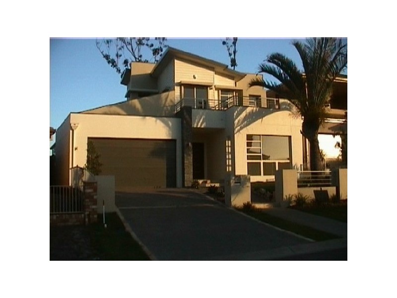 7 St Pauls Cr, Varsity Lakes QLD 4227