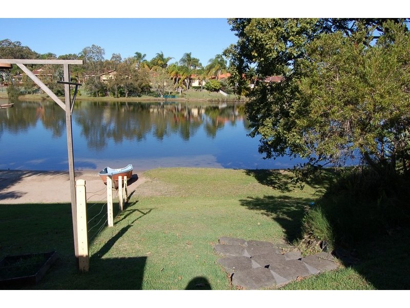 1/24 Sunbird Street, Burleigh Waters QLD 4220