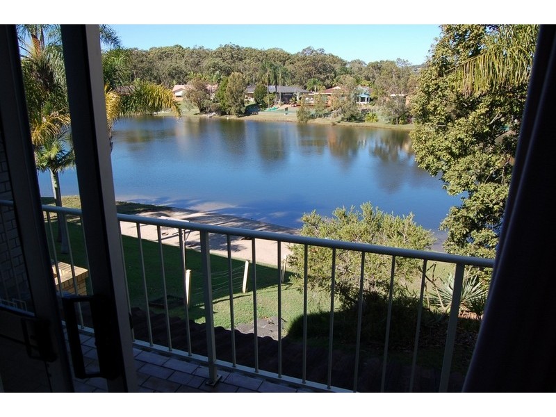 1/24 Sunbird Street, Burleigh Waters QLD 4220