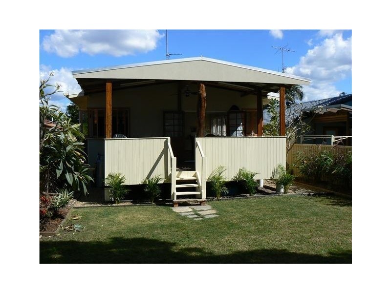 109 Sunshine Parade, Miami QLD 4220