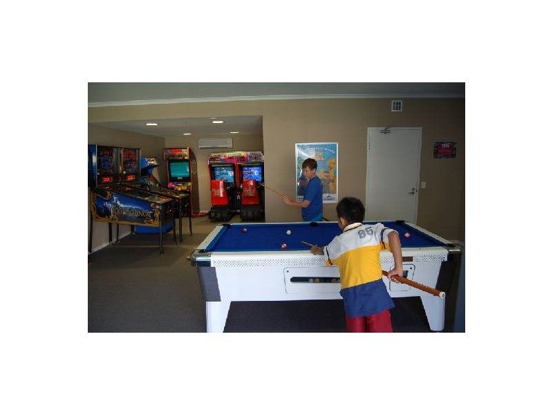 1008/1 Ocean Parade, Burleigh Heads QLD 4220