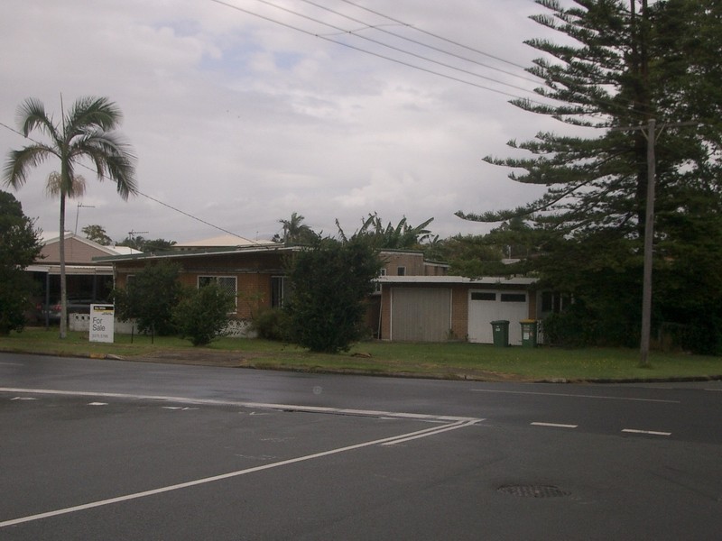 30 Symonds Road, Burleigh Heads QLD 4220