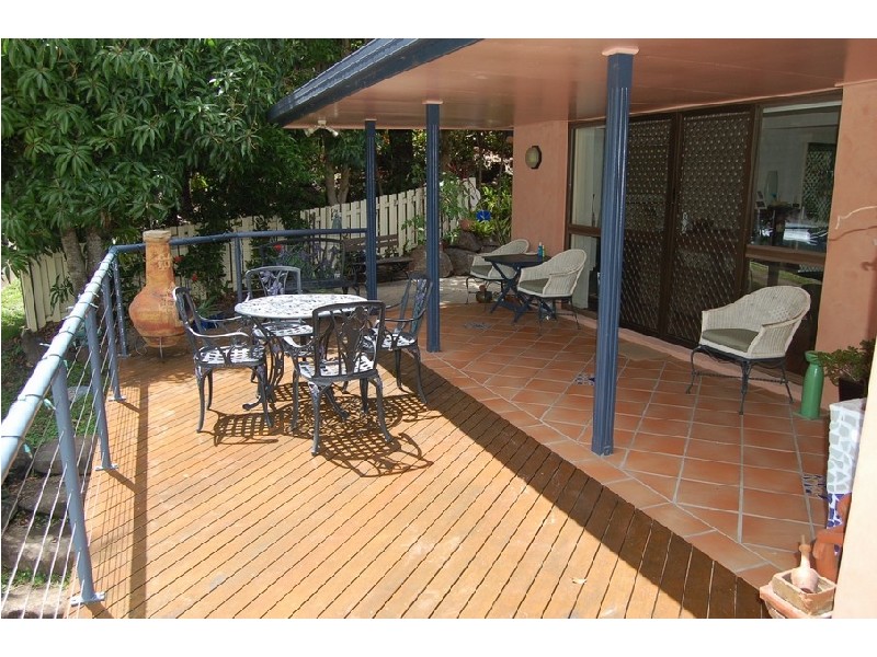 8  Timbertop Mead , Burleigh Heads QLD 4220