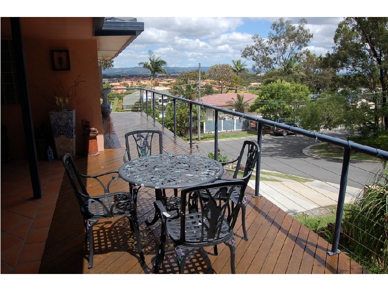 8  Timbertop Mead , Burleigh Heads QLD 4220