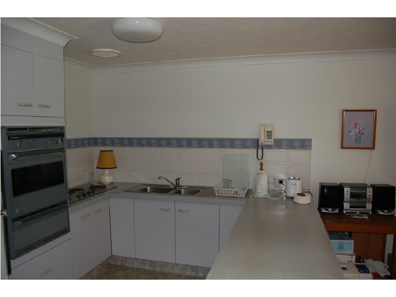 2/85 Treeview Drive , Burleigh Waters QLD 4220
