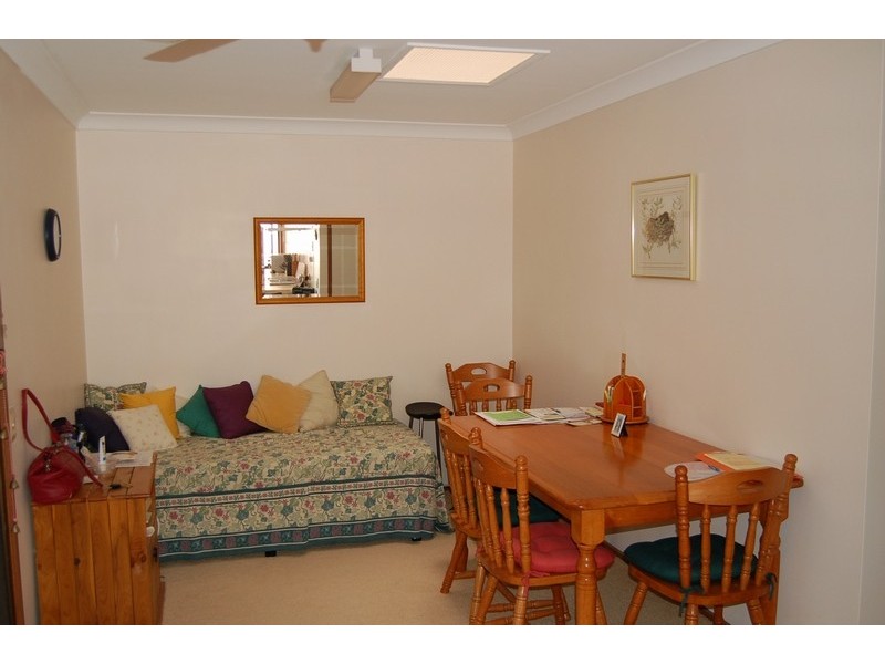 2/73 Treeview Drive, Burleigh Waters QLD 4220