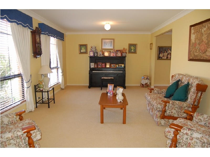 1 Tropicana Cct, Burleigh Waters QLD 4220