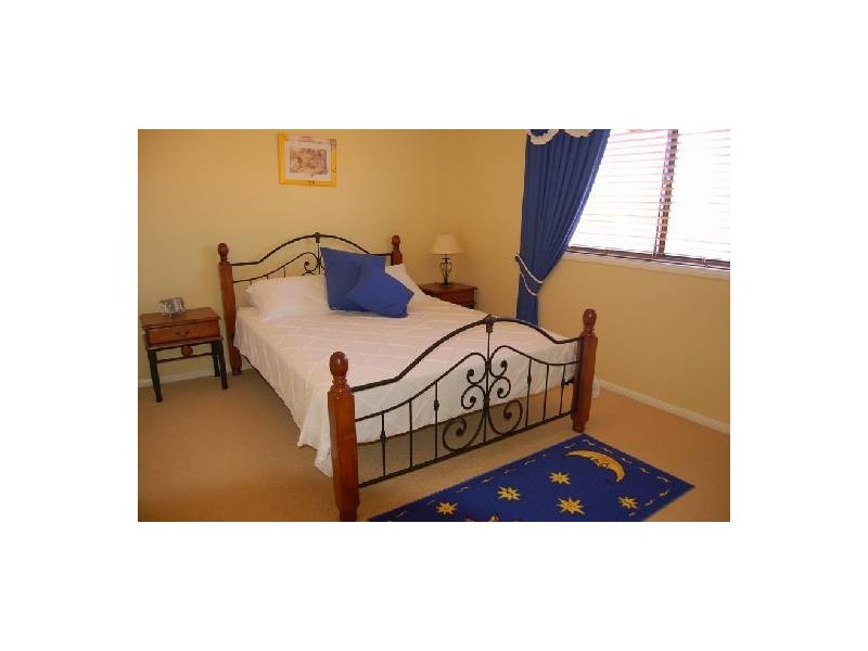 1 Tropicana Cct, Burleigh Waters QLD 4220