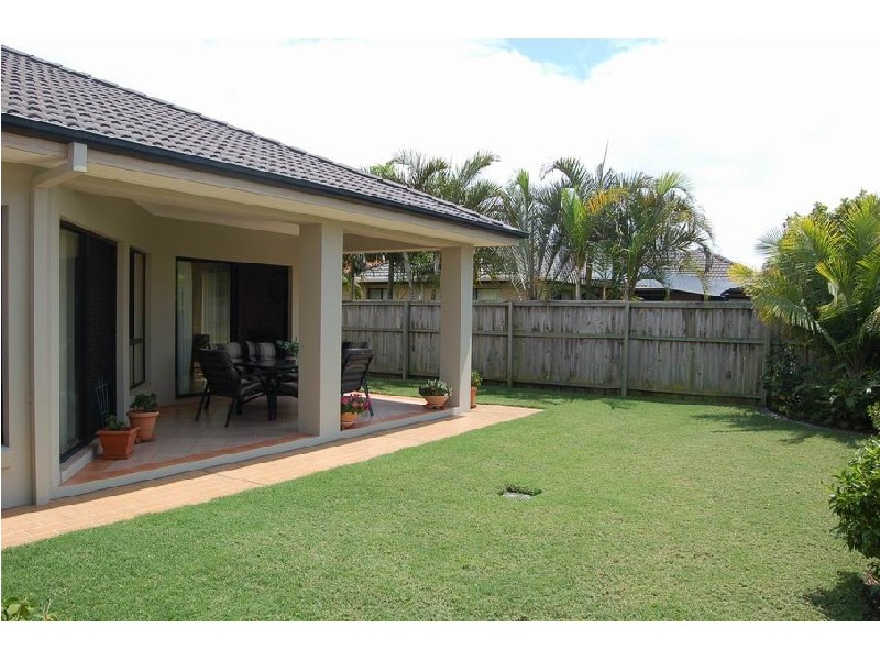 9 Tropicana Ct, Burleigh Waters QLD 4220