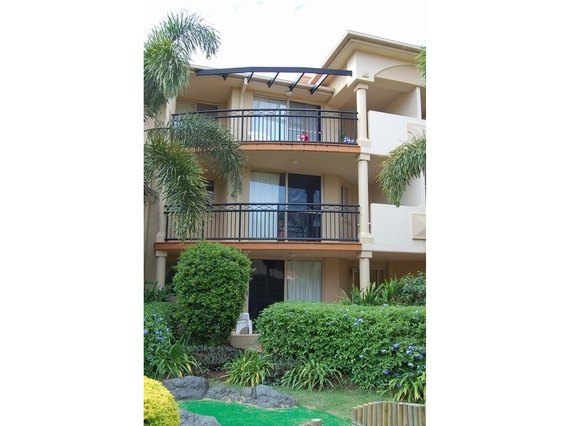 60 “Turtle Beach Resort” 2342 Gold Coast Highway, Mermaid Beach QLD 4218