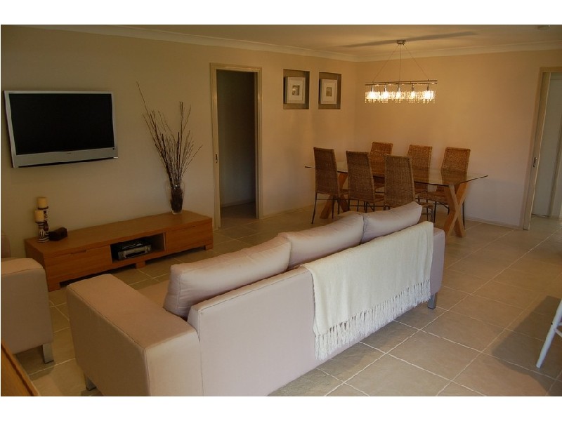 12 Wedgebill Parade , Burleigh Waters QLD 4220