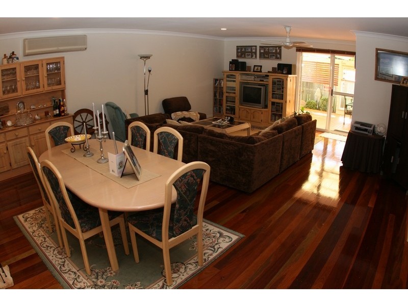 30 Whistler Drive, Burleigh Waters QLD 4220
