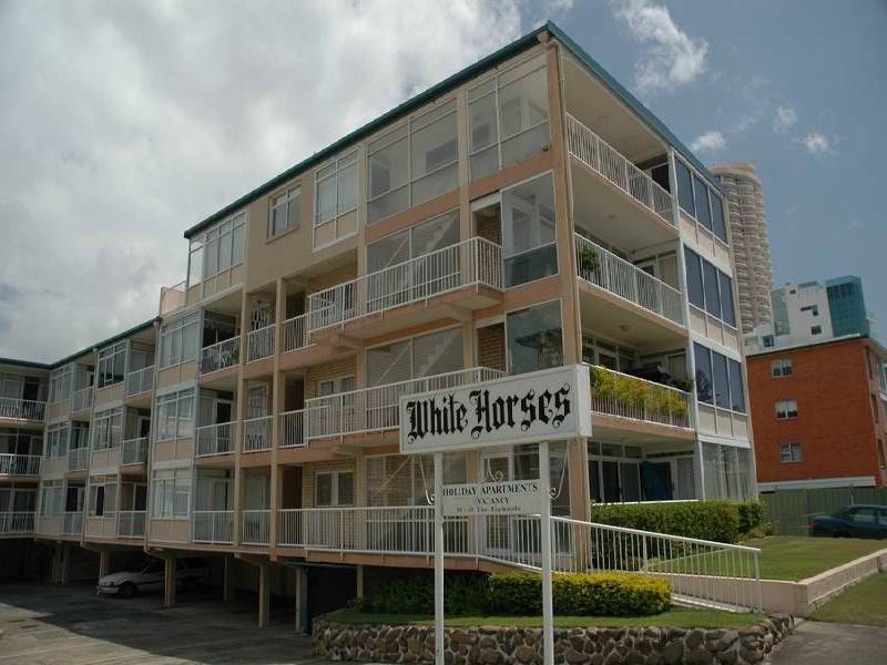 49 "White Horses" 60 The Esplanade, Burleigh Heads QLD 4220