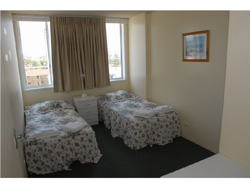 17 “Wyuna” 82 The Esplanade, Burleigh Heads QLD 4220