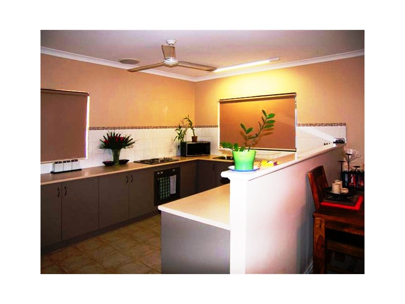 2 Shearwater Cres, Broome WA 6725