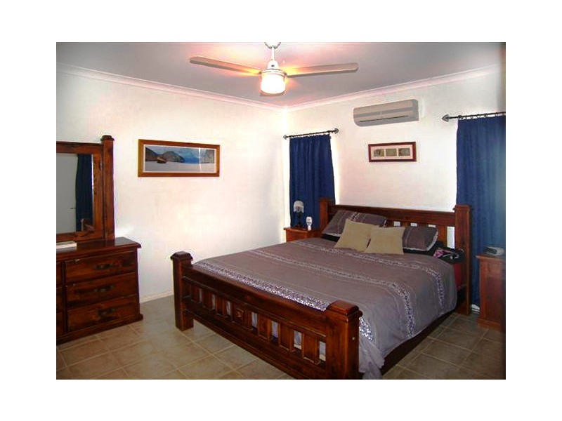 2 Shearwater Cres, Broome WA 6725