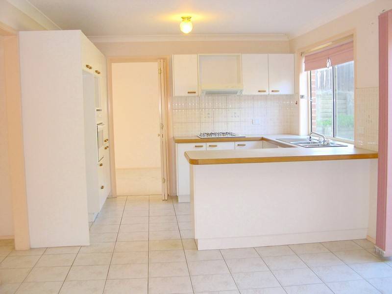 4 Garrett Way, Glenwood NSW 2768