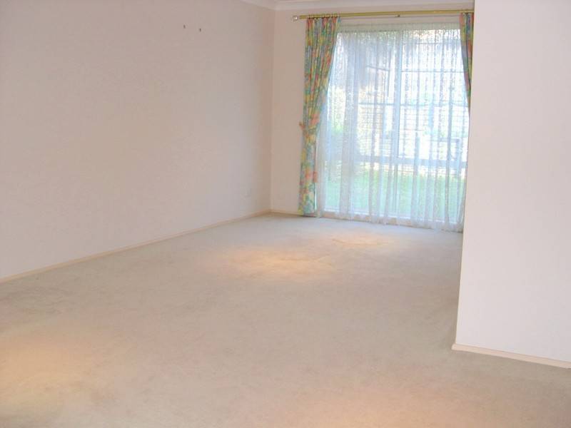 4 Garrett Way, Glenwood NSW 2768