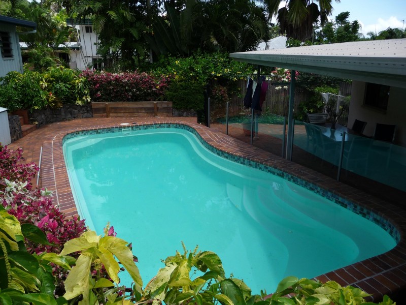 10 Arran Close, Whitfield QLD 4870