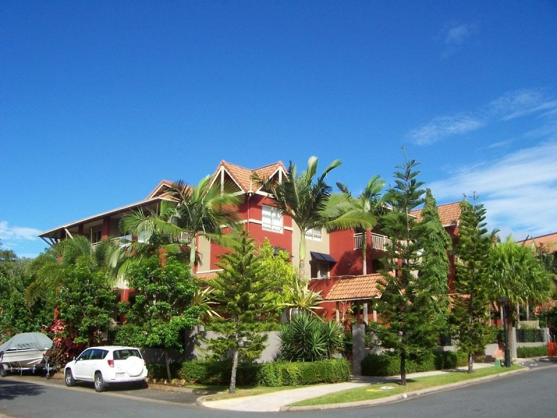 1119/2 Greenslopes Street, Edge Hill QLD 4870